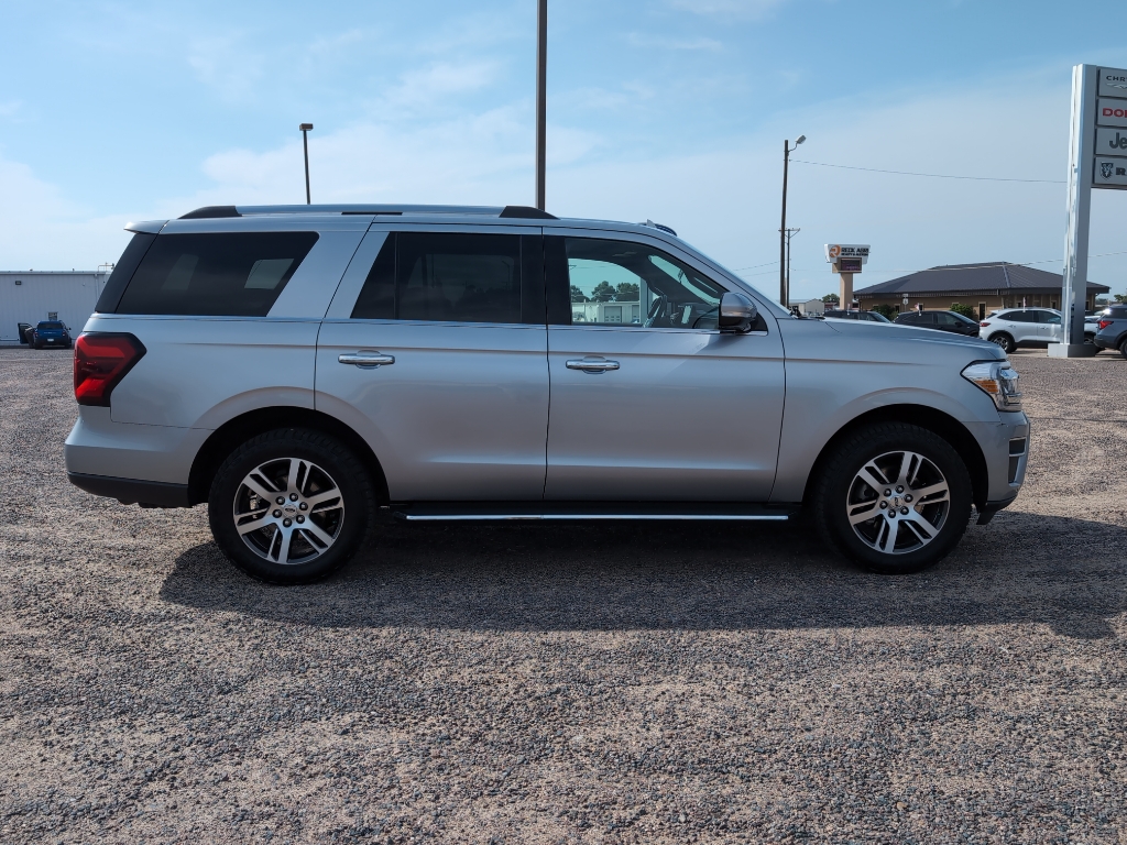 2023 Ford Expedition Limited photo 4