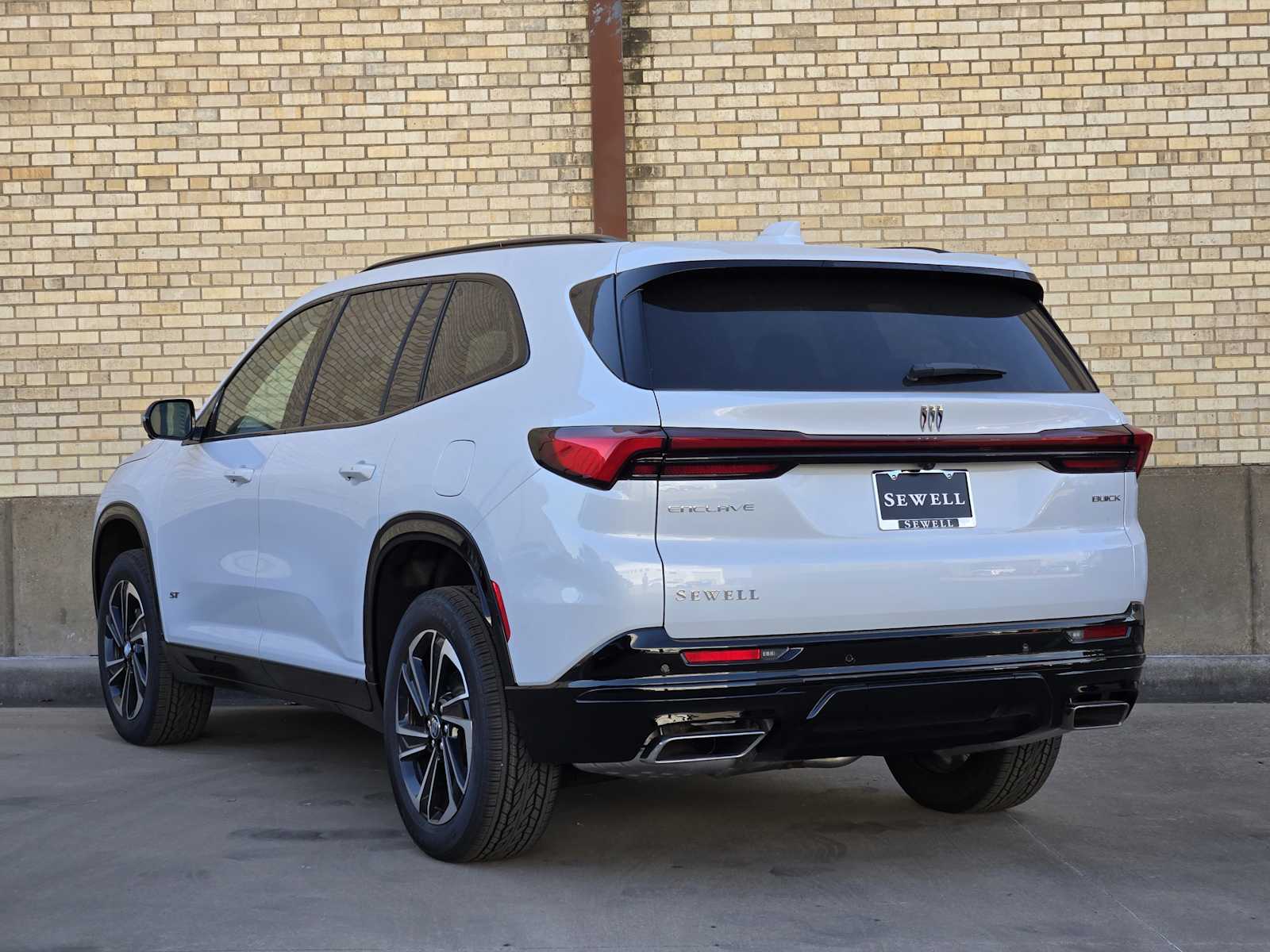 2026 Buick Enclave Sport Touring photo 4