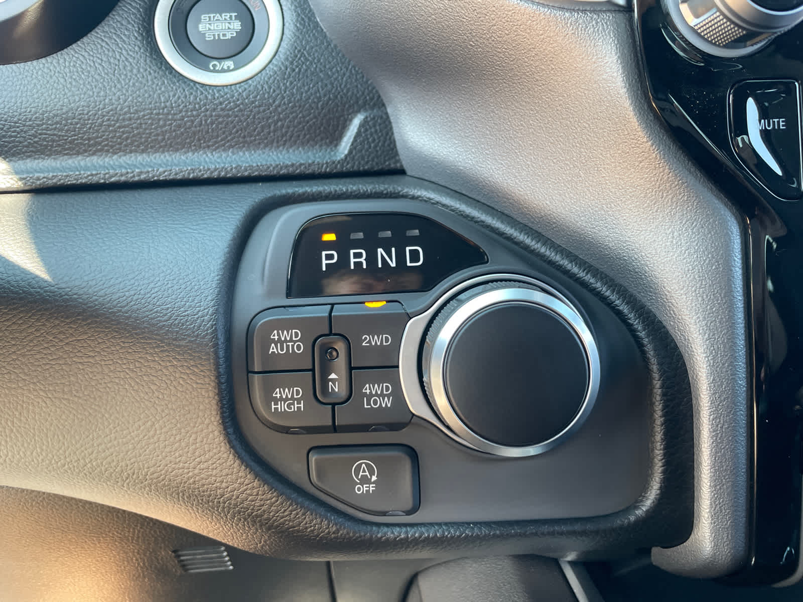 2025 Ram 1500 Big Horn photo 25