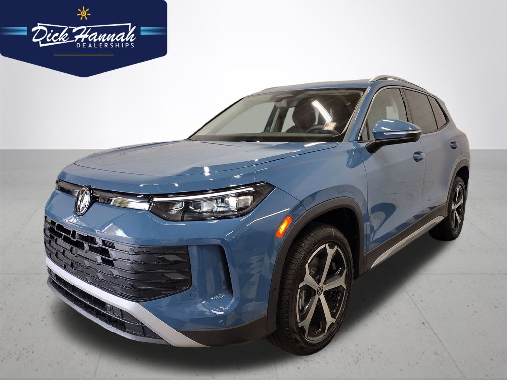 2025 Volkswagen Tiguan SE's photo