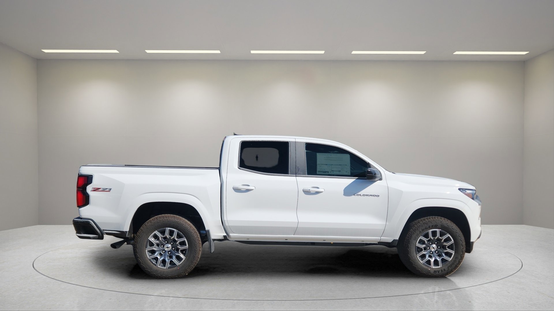 2026 Chevrolet Colorado Z71 photo 2