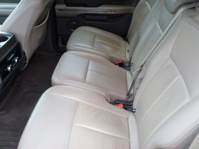 2020 Ford Expedition XLT photo 4