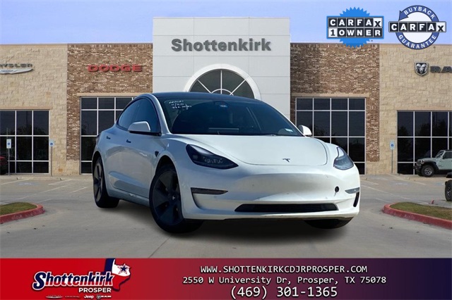 2022 Tesla Model 3 Long Range's photo