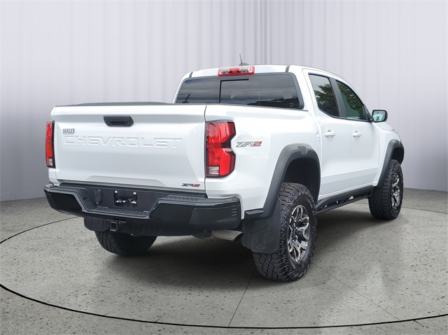 2023 Chevrolet Colorado ZR2 photo 3