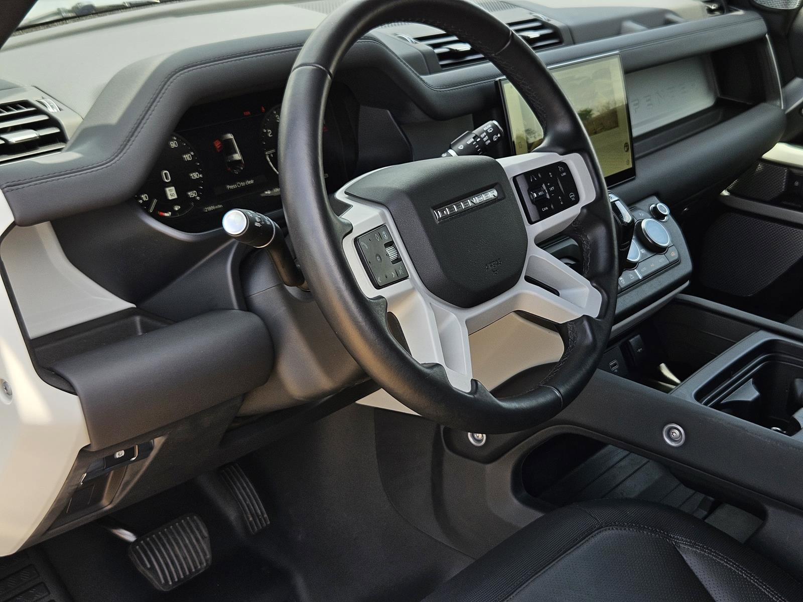 2024 Land Rover Defender X-Dynamic SE photo 27