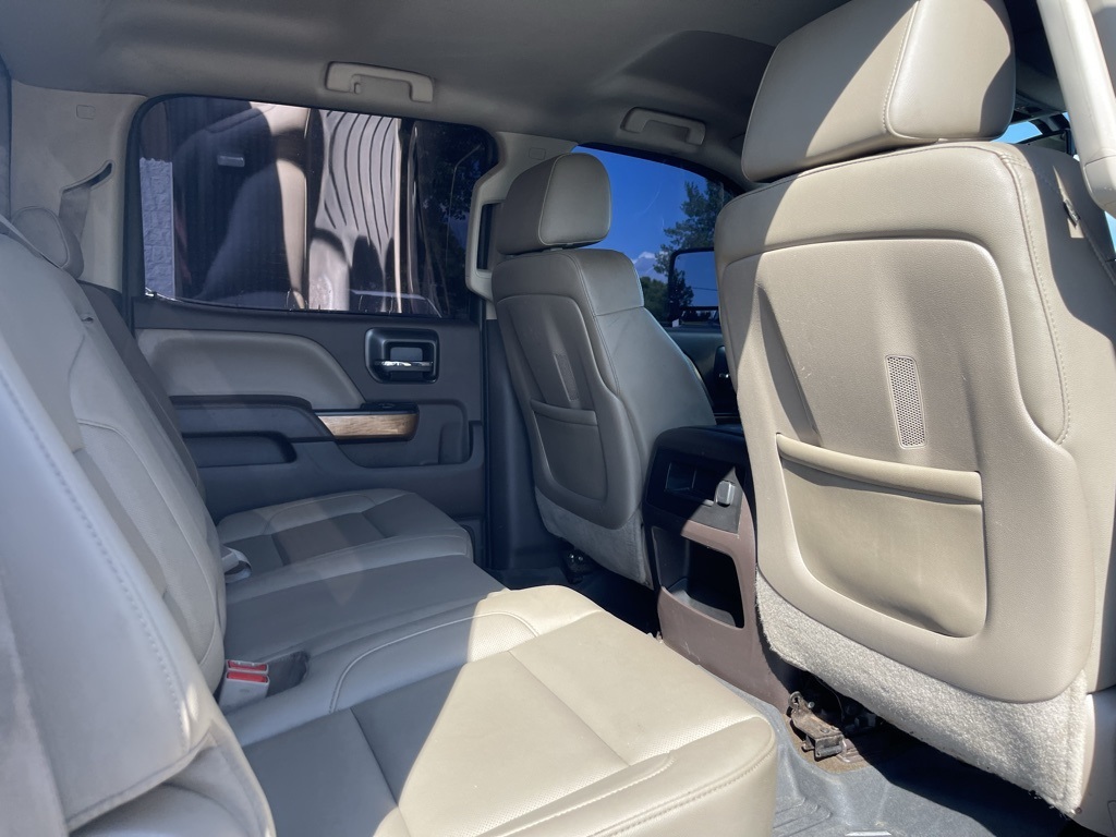 2015 Chevrolet Silverado 2500HD LTZ photo 24