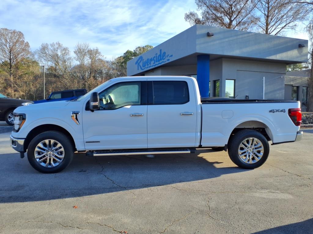 2025 Ford F-150 XLT photo 3