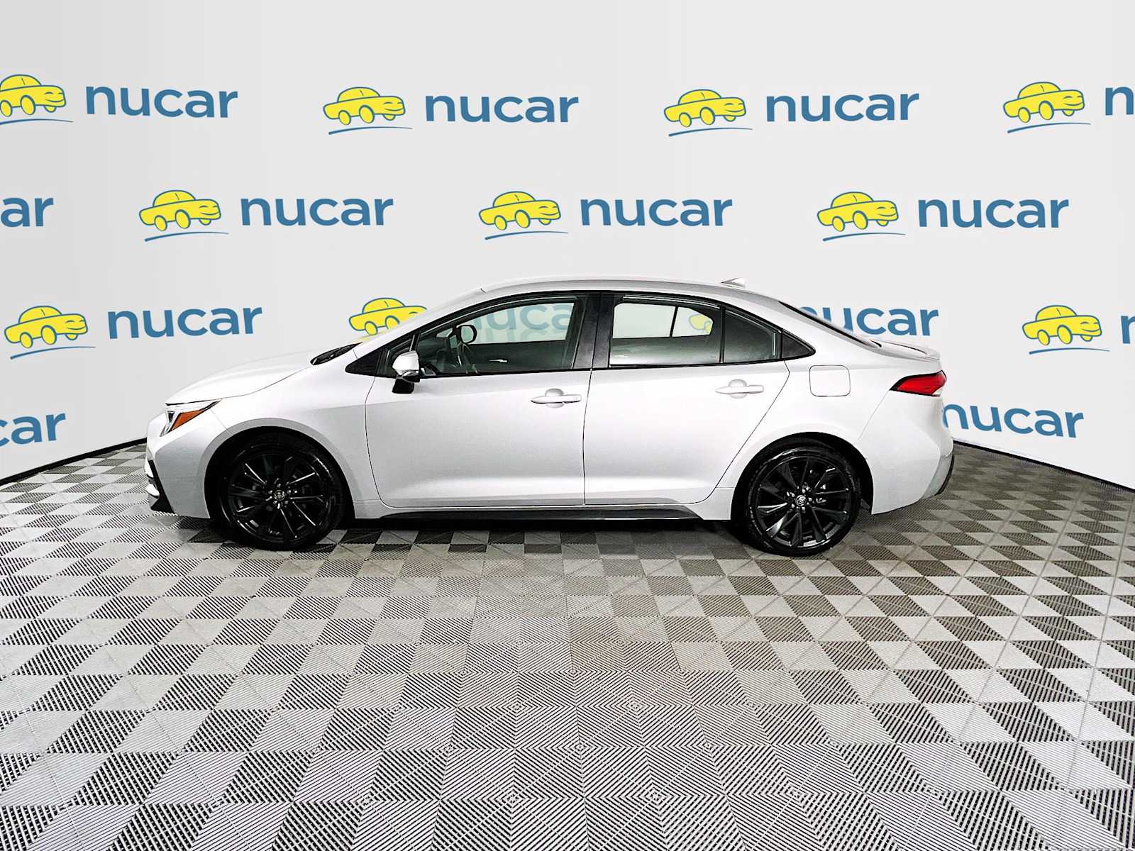 2024 Toyota Corolla SE photo 2