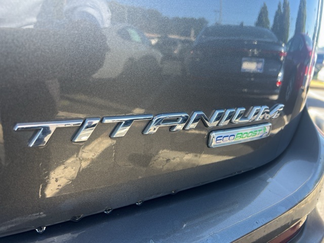 2018 Ford Edge Titanium photo 4