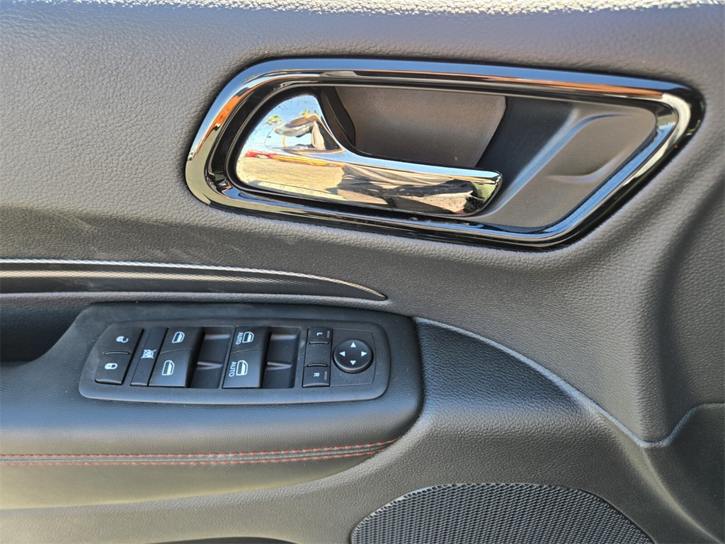 2025 Dodge Durango R/T photo 10