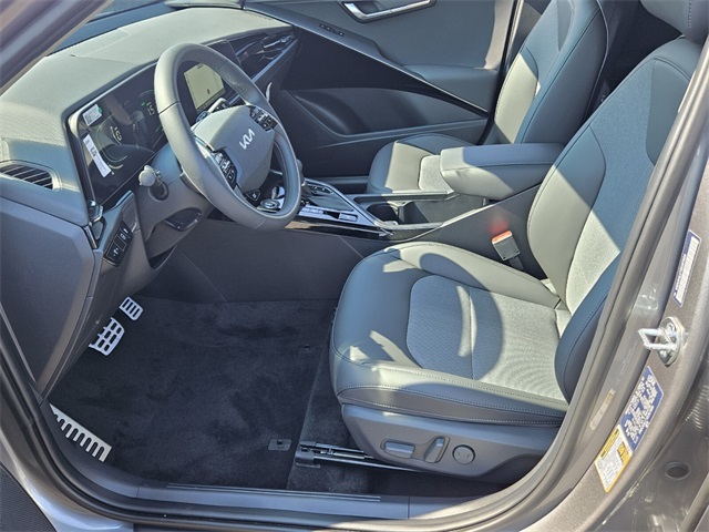 2025 Kia Niro EX Touring photo 4
