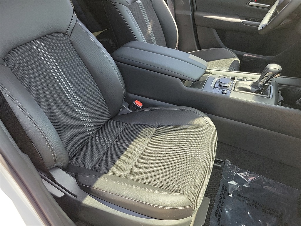 2025 Mazda CX-50 2.5 S Preferred photo 17