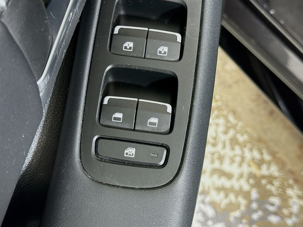2020 Hyundai Sonata SEL photo 16