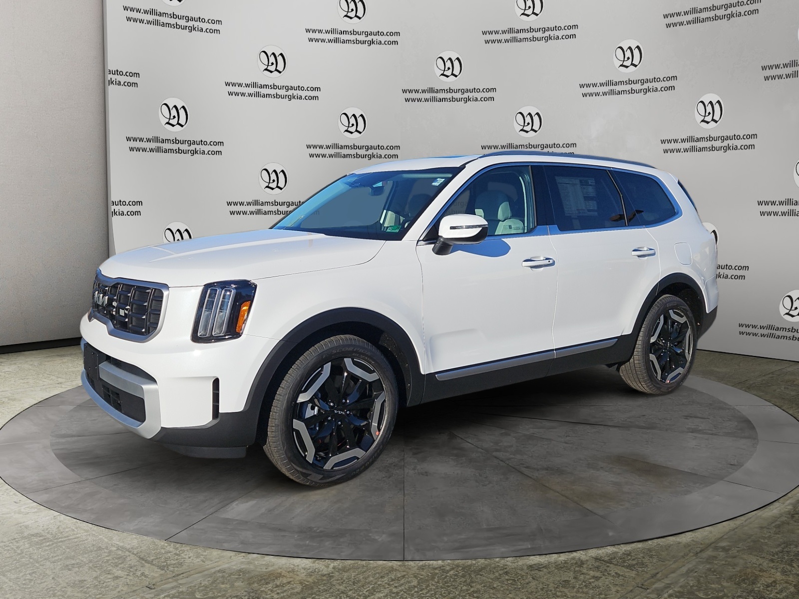 2025 Kia Telluride S's photo