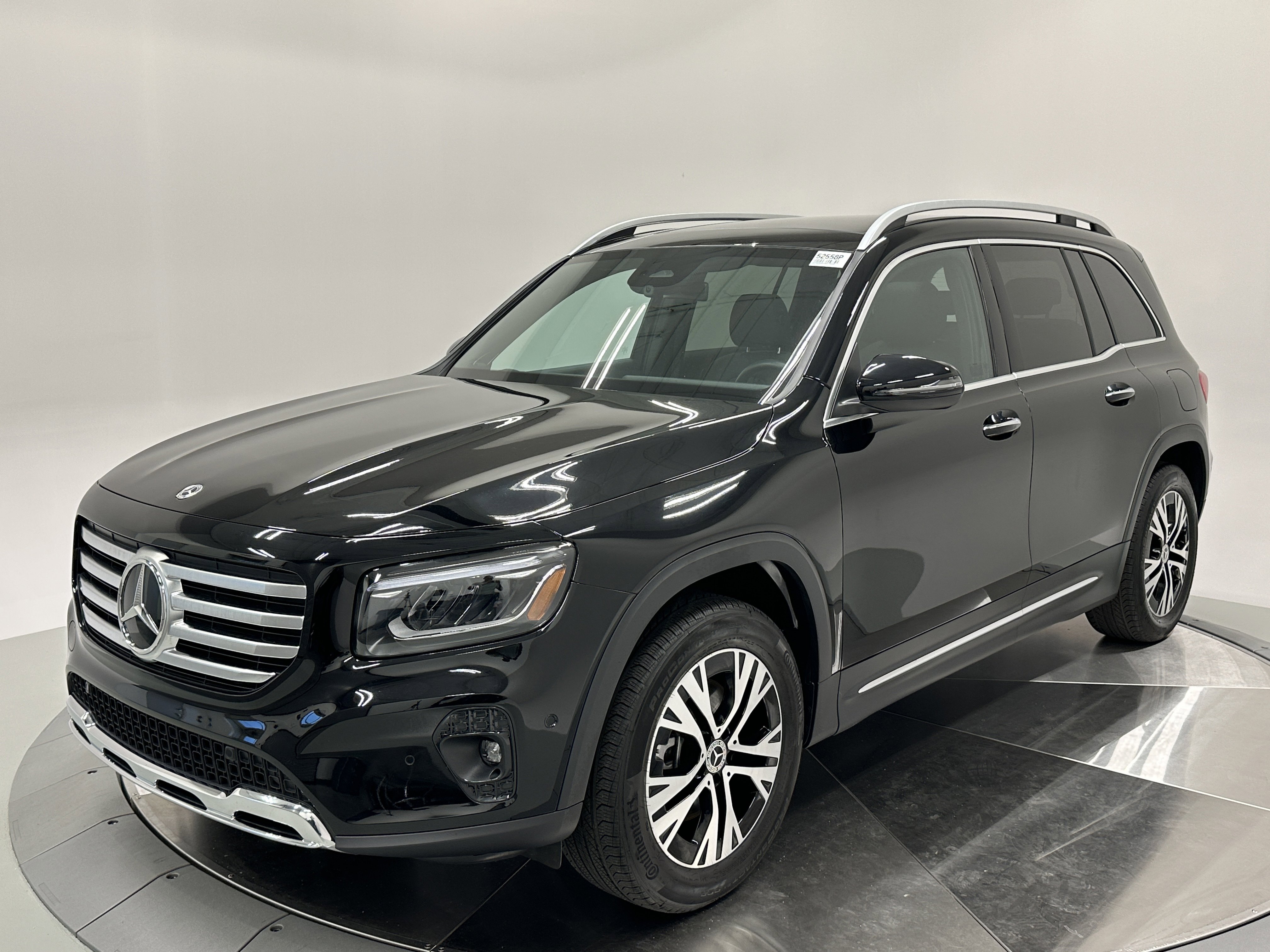 2024 Mercedes Benz GLB 250 photo 2