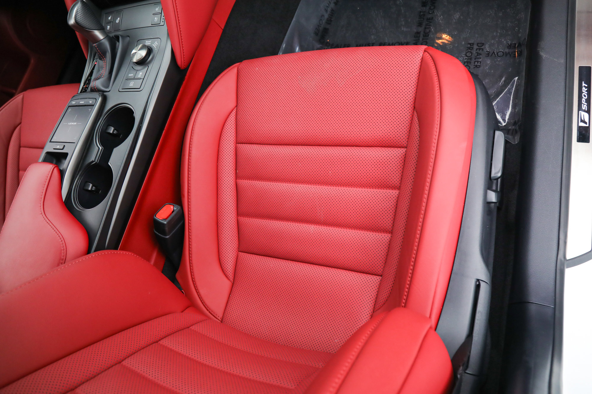 2024 Lexus IS 500 F SPORT Performance photo 19