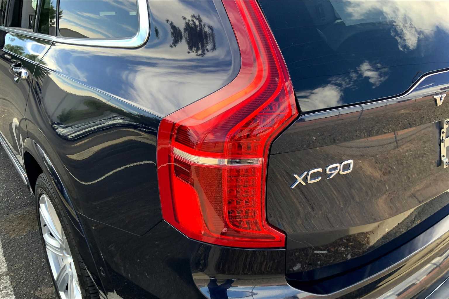 2017 Volvo XC90 Inscription photo 24