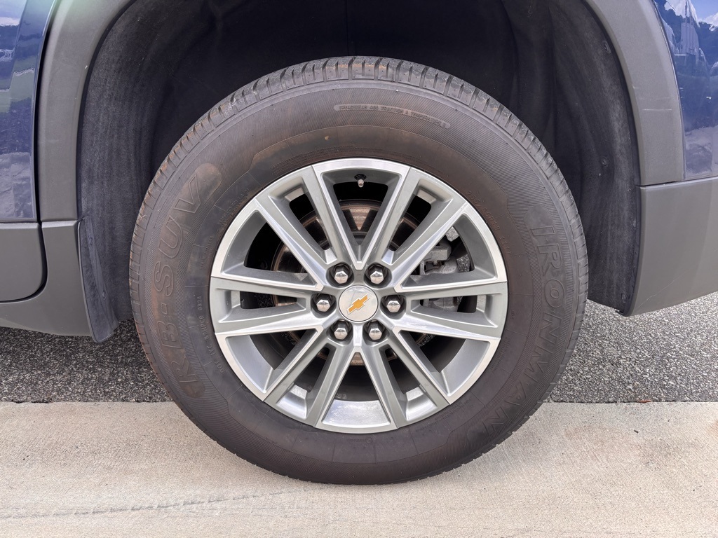 2023 Chevrolet Traverse Cloth 1LT photo 3