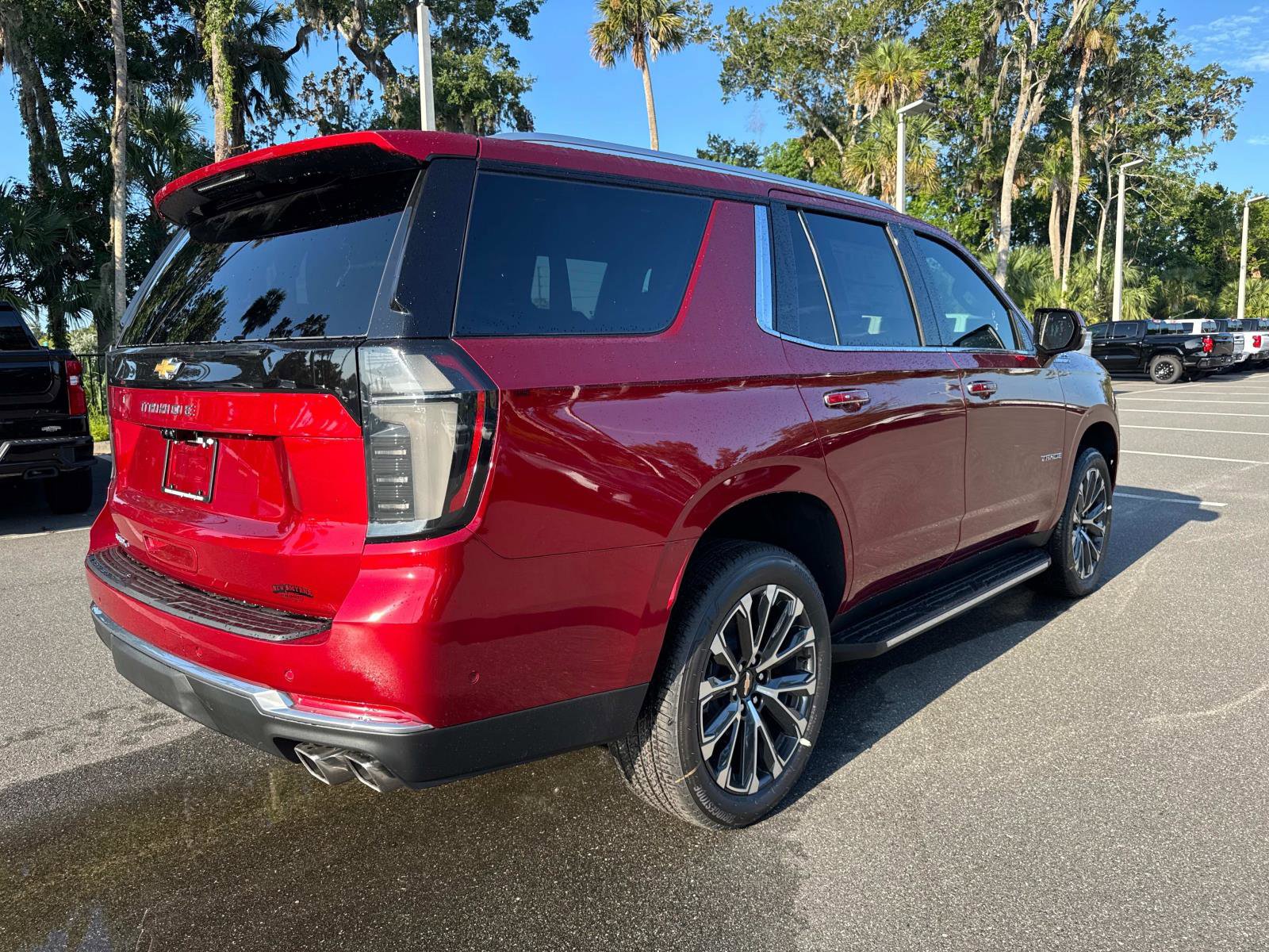 2025 Chevrolet Tahoe High Country photo 3