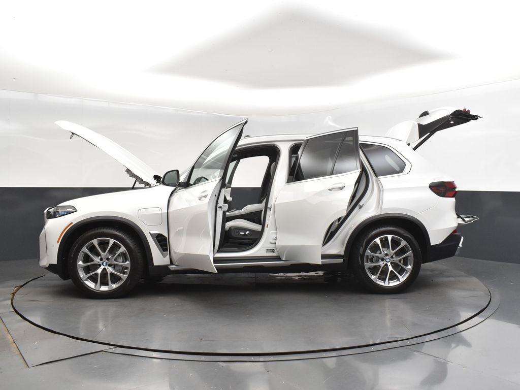 2026 Bmw X5 xDrive50e photo 43