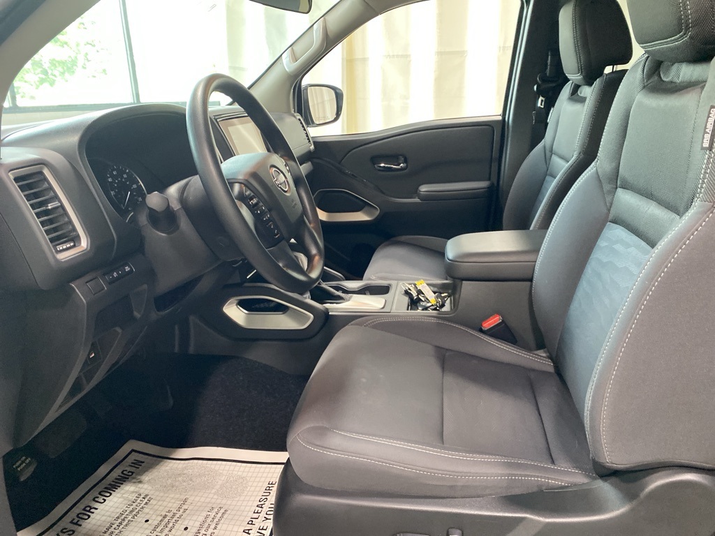 2024 Nissan Frontier SV photo 4