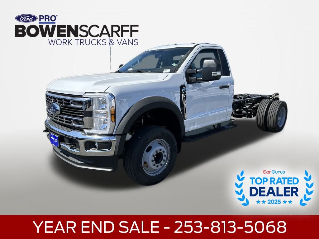 2025 Ford F-600 Super Duty Chassis Cab XL's photo