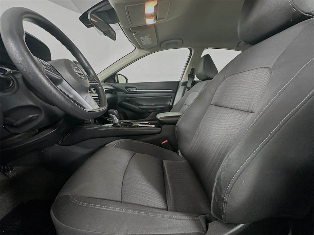 2023 Nissan Altima 2.5 SV photo 16