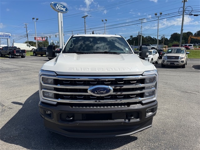 2024 Ford F-350 King Ranch photo 2