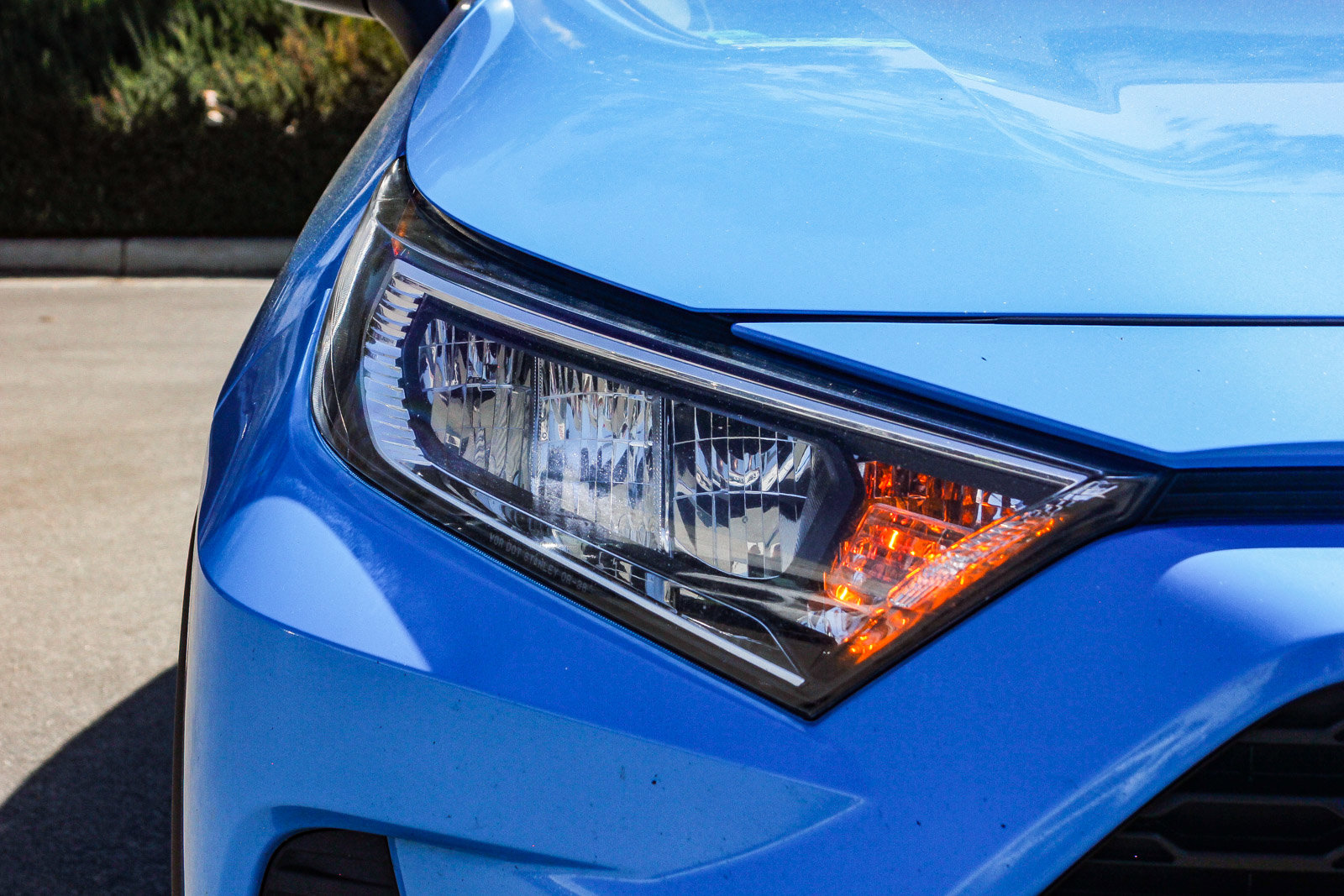 2021 Toyota RAV4 XLE photo 4