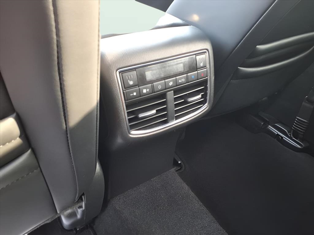 2023 Mazda CX-9 Grand Touring photo 9