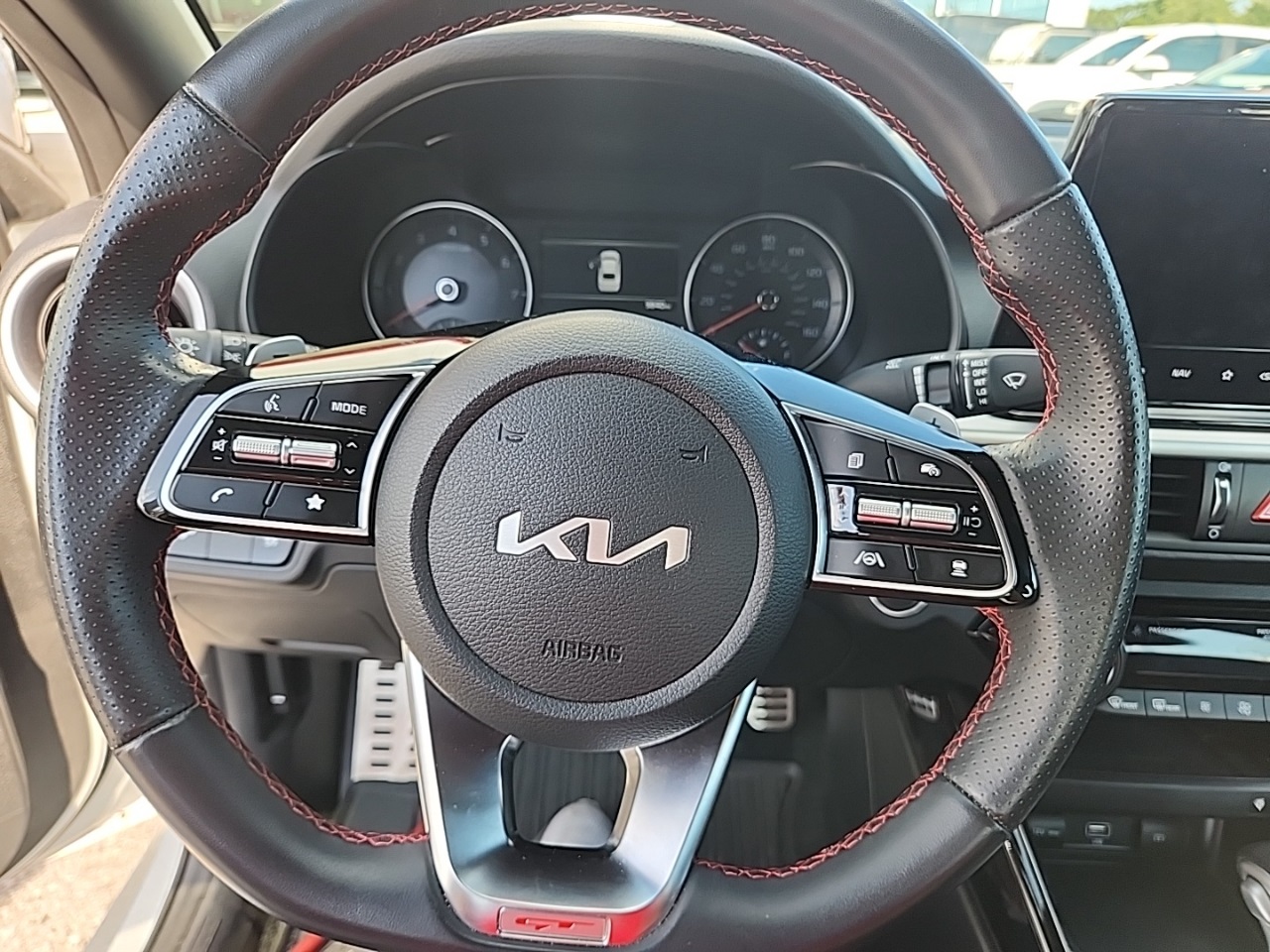 2024 Kia Forte GT photo 4