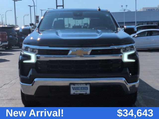 2022 Chevrolet Silverado 1500 LT photo 3