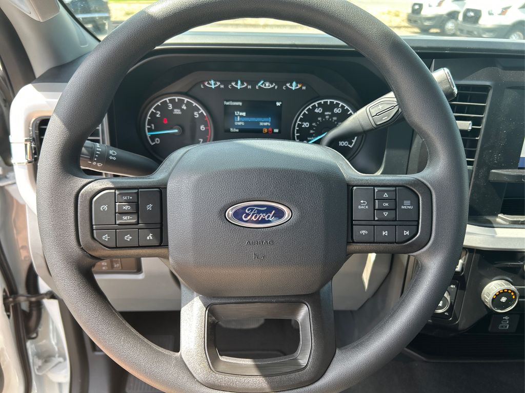 2025 Ford F-350 XL photo 22