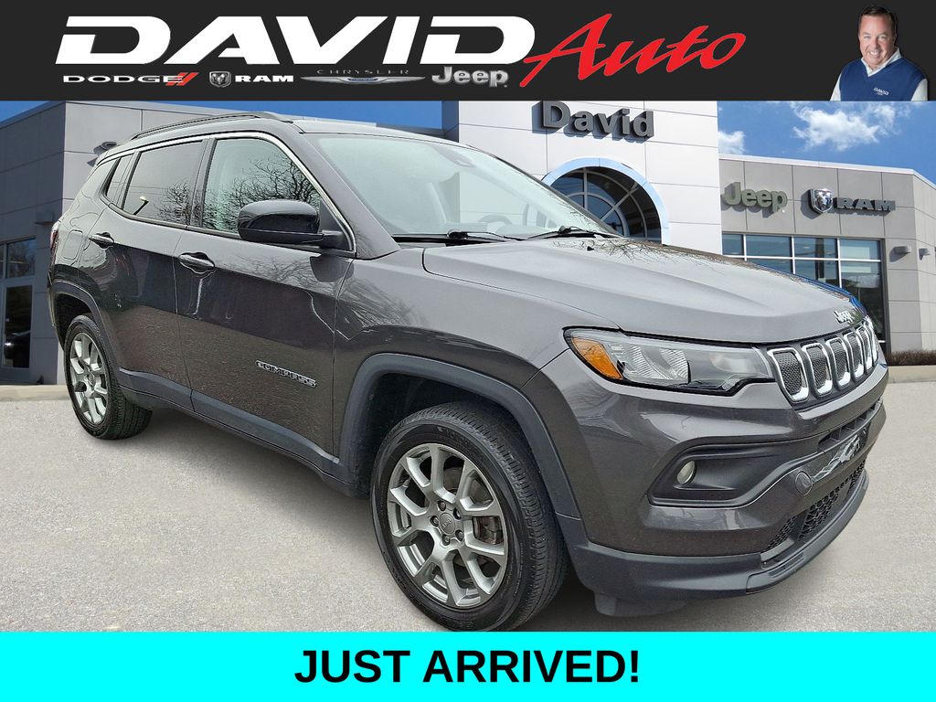 2022 Jeep Compass Latitude Lux