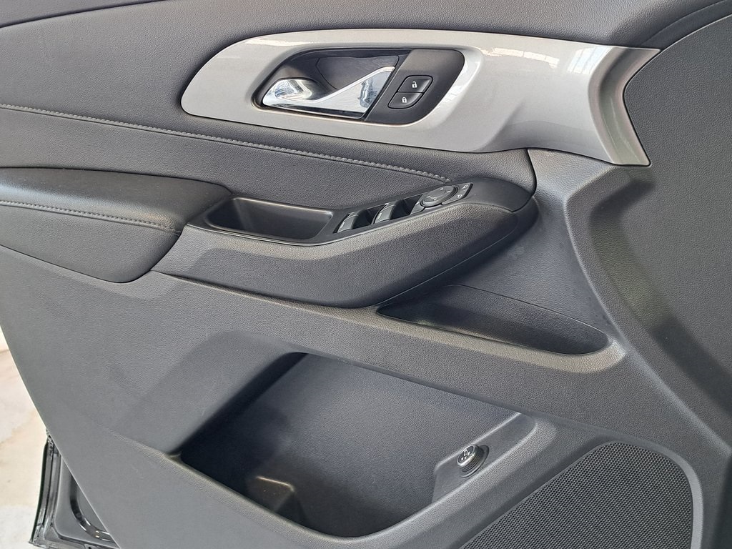 2023 Chevrolet Traverse Cloth photo 20