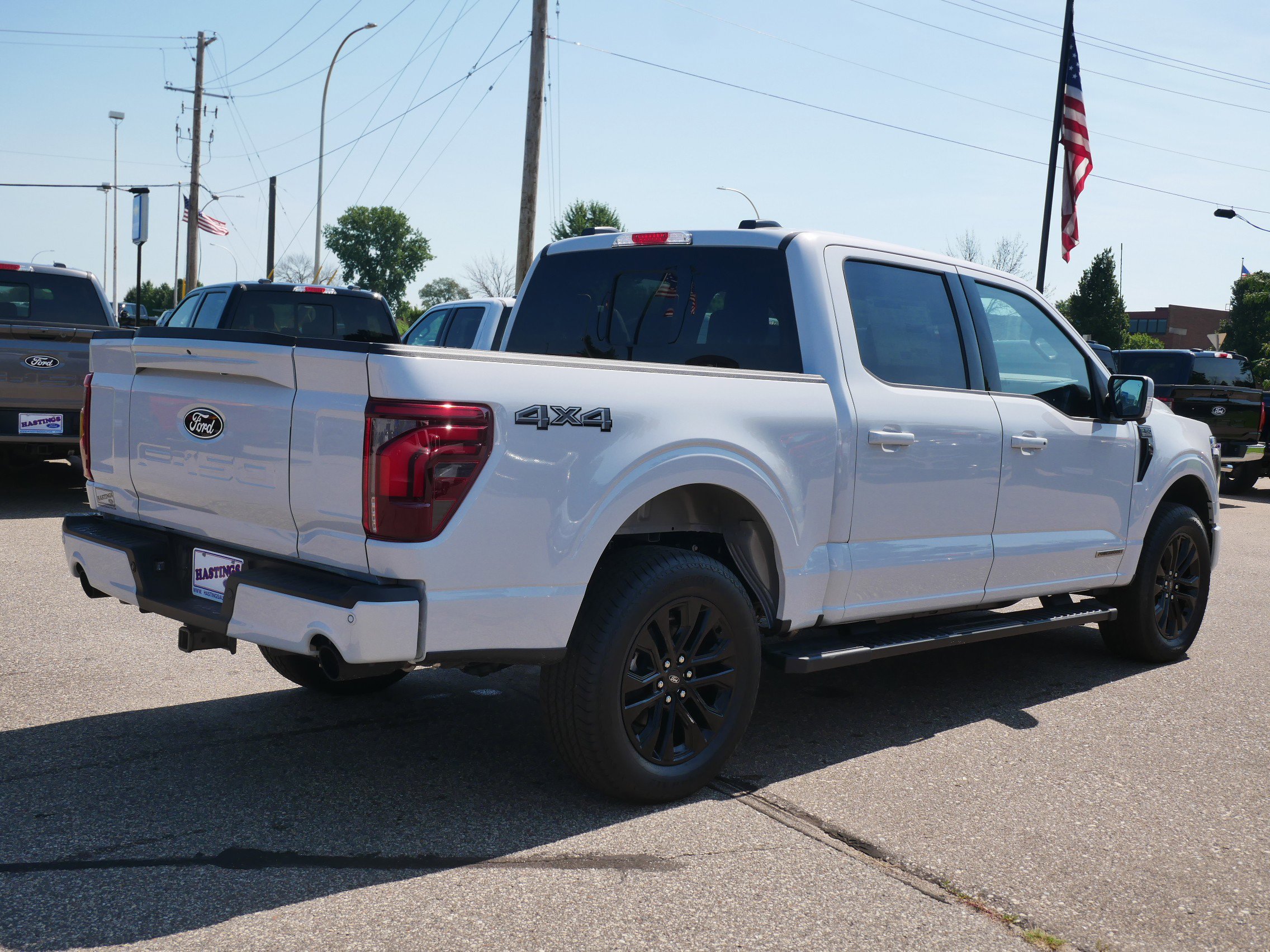 2025 Ford F-150 Lariat photo 2
