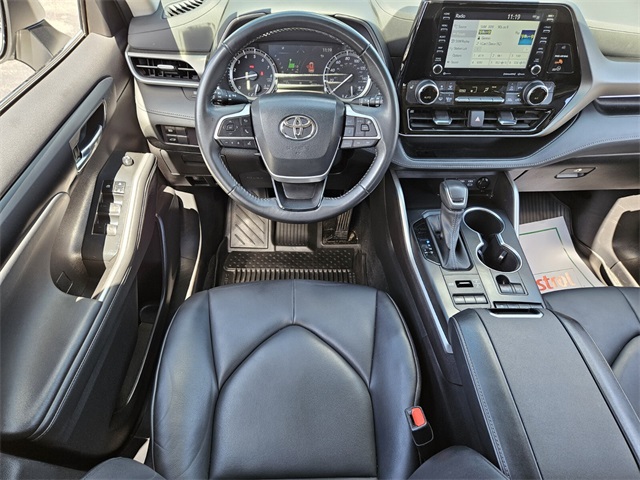 2022 Toyota Highlander XLE photo 10