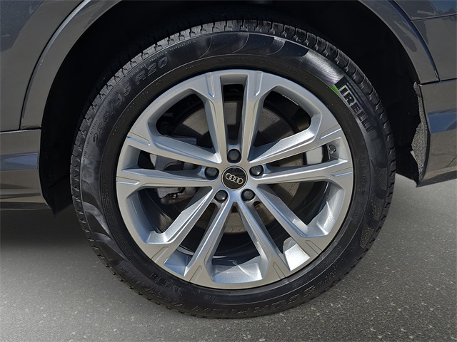 2025 Audi Q7 55 Premium Plus photo 35