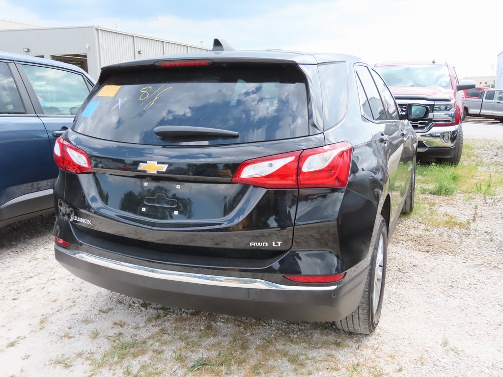 2020 Chevrolet Equinox LT photo 2