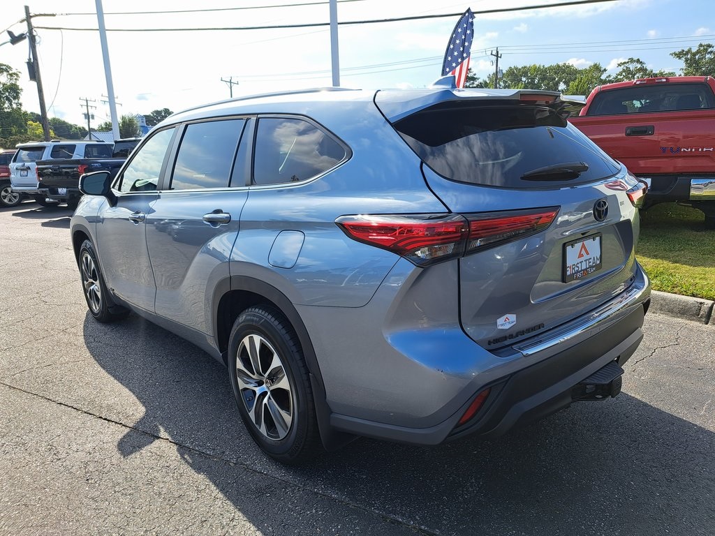 2023 Toyota Highlander Hybrid XLE photo 8