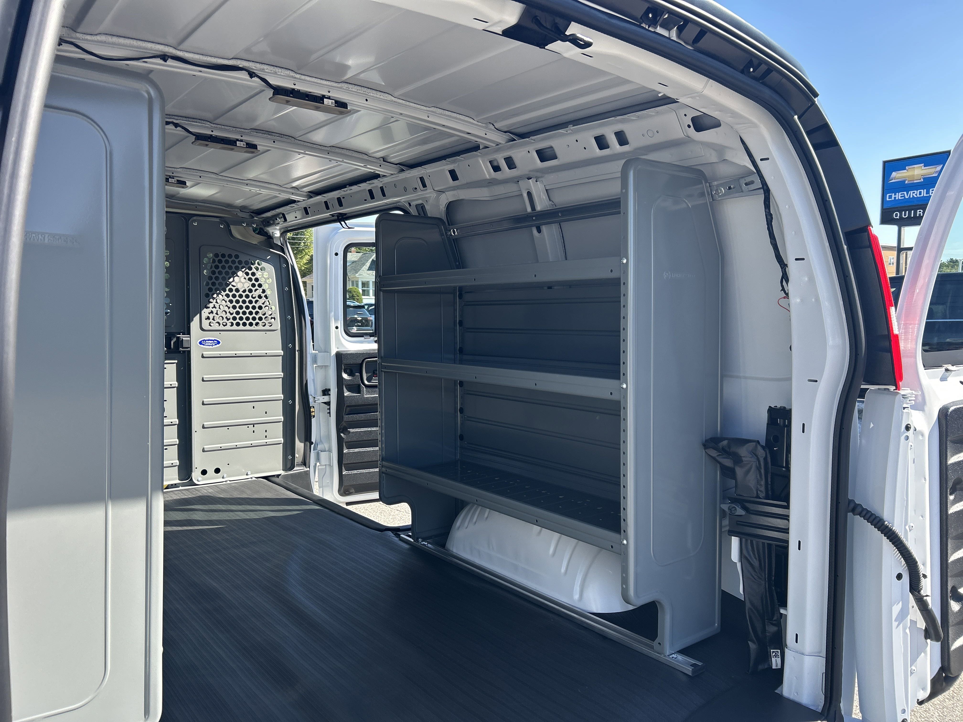 2025 Chevrolet Express Cargo 2500 photo 2