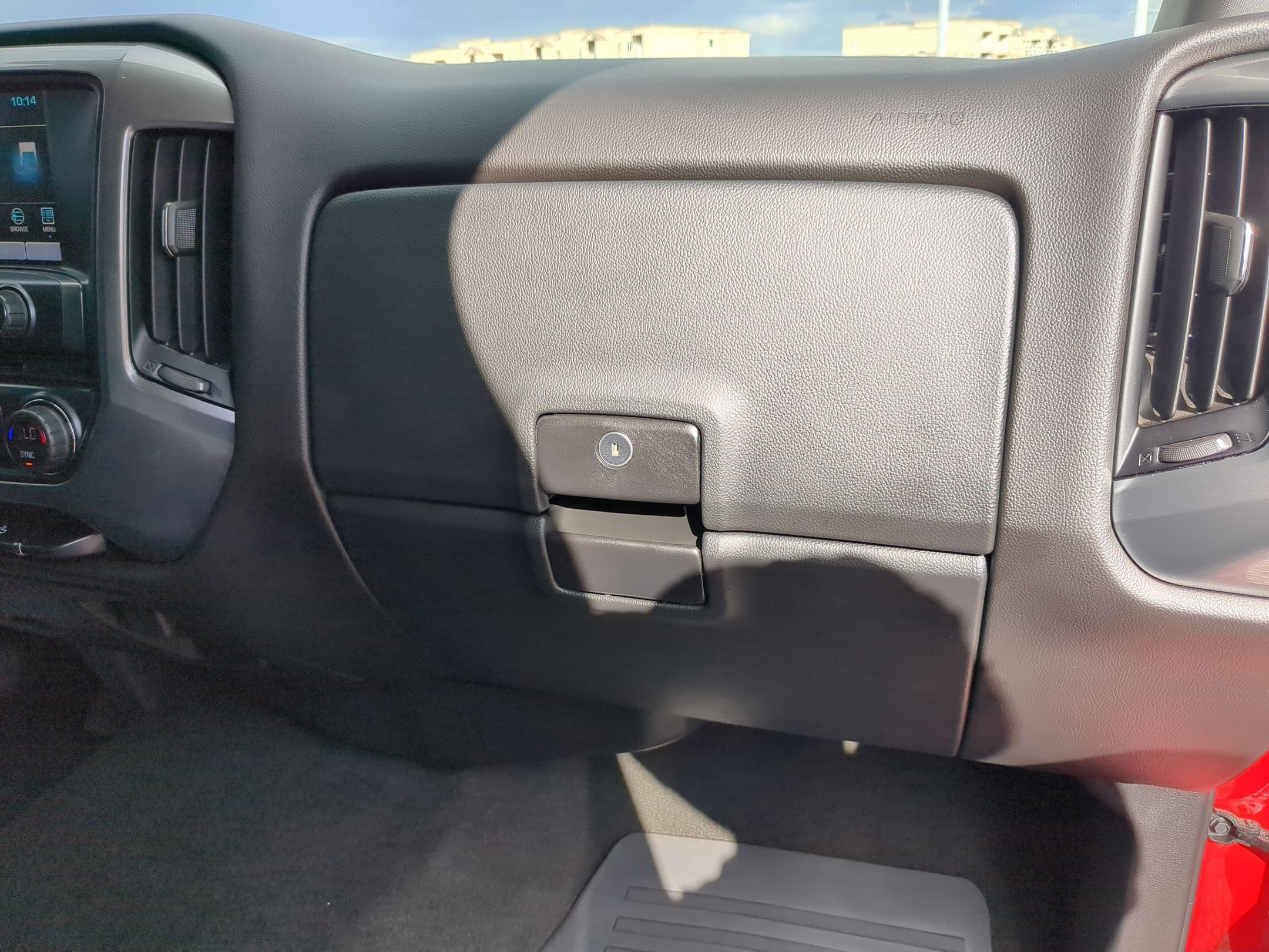 2018 Chevrolet Silverado 1500 LT photo 19