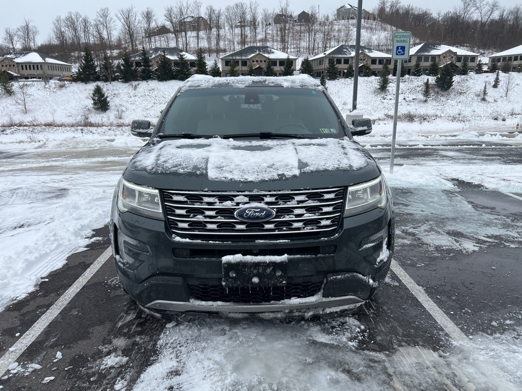 2016 Ford Explorer Limited's photo