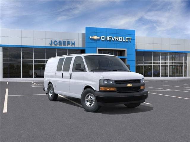 2025 Chevrolet Express Base's photo