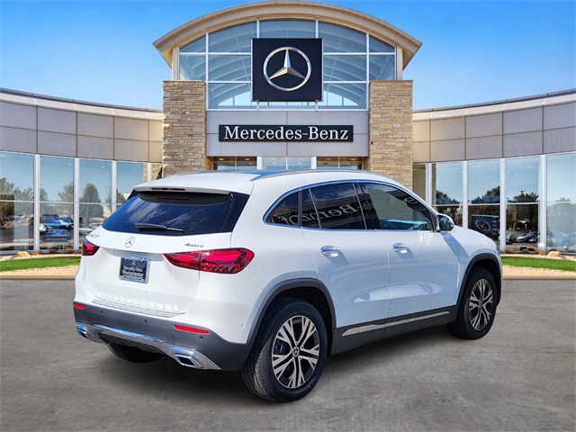 2026 Mercedes Benz GLA 250 4MATIC photo 3