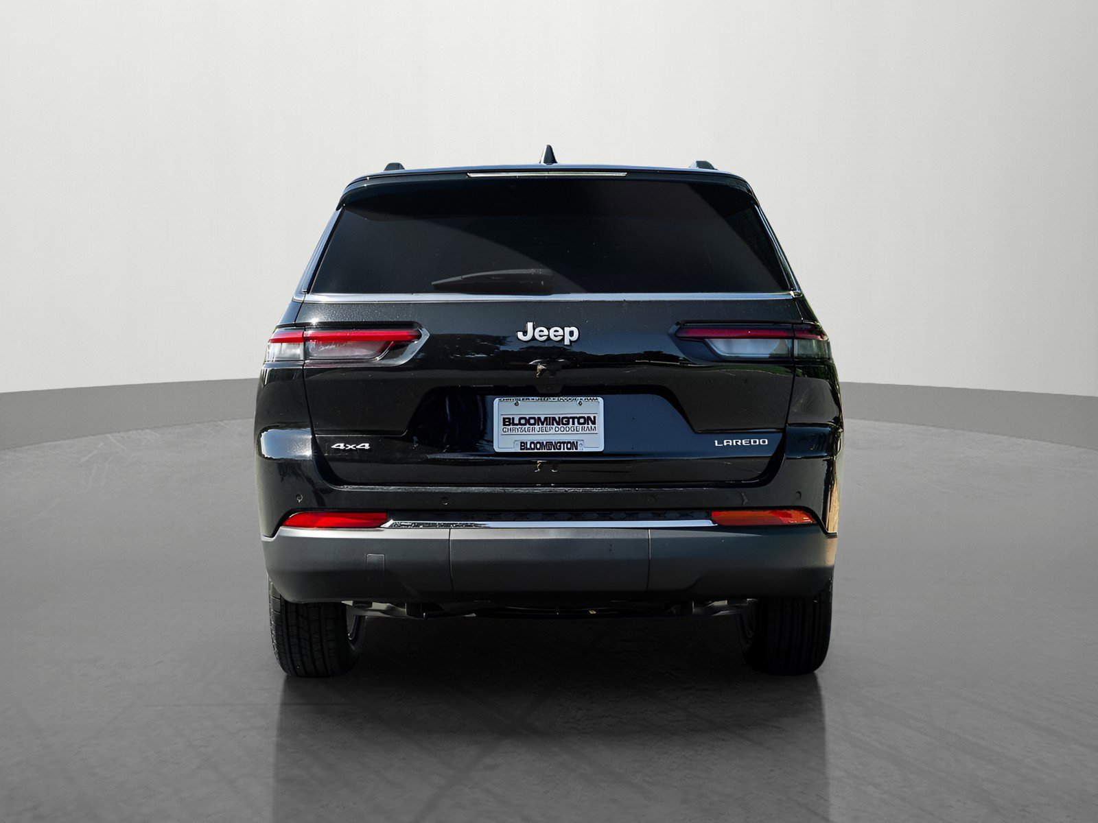 2025 Jeep Grand Cherokee Laredo X photo 4