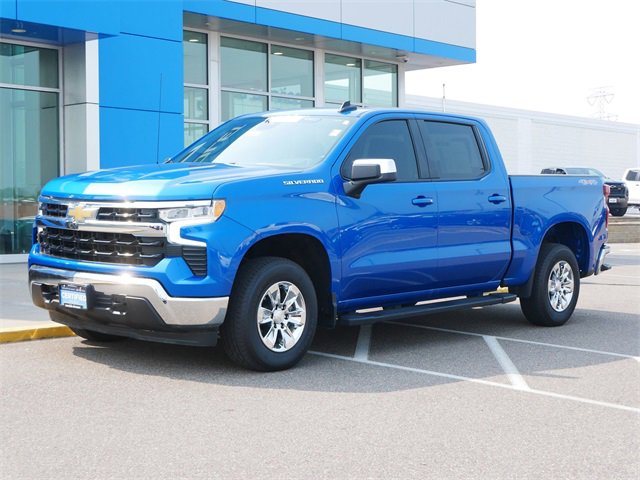 Certified 2022 Chevrolet Silverado 1500 LT with VIN 1GCUDDEDXNZ544159 for sale in Roseville, Minnesota