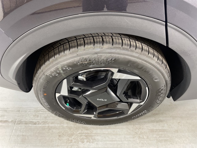 2026 Kia Sportage EX photo 8