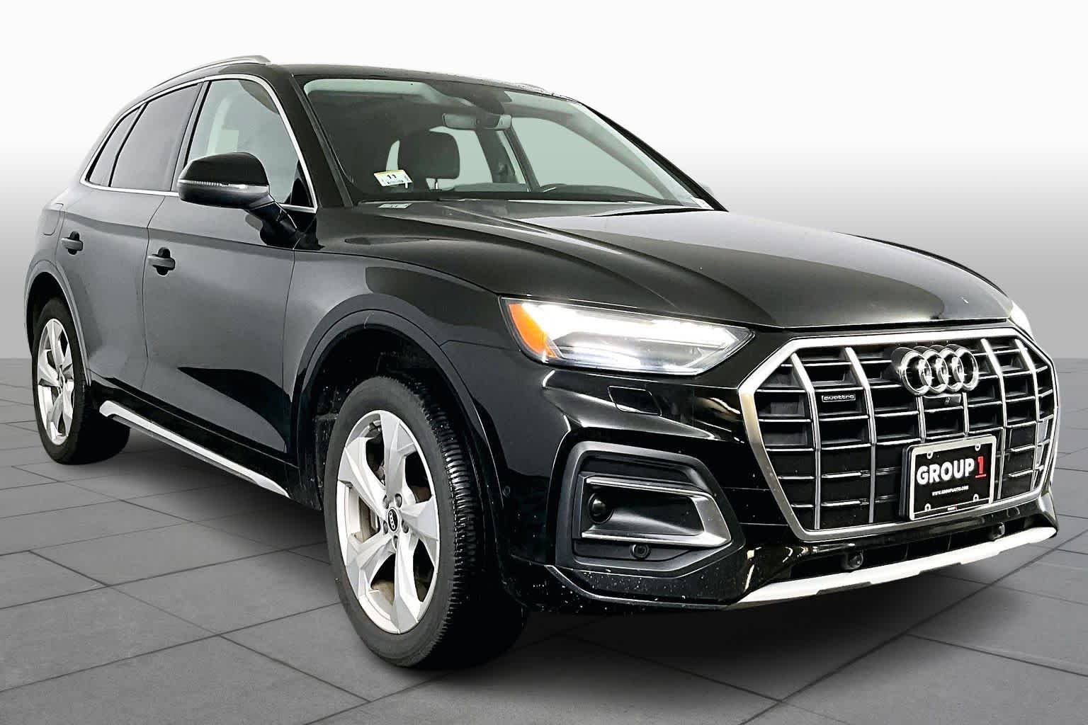 2021 Audi Q5 Premium Prestige photo 2
