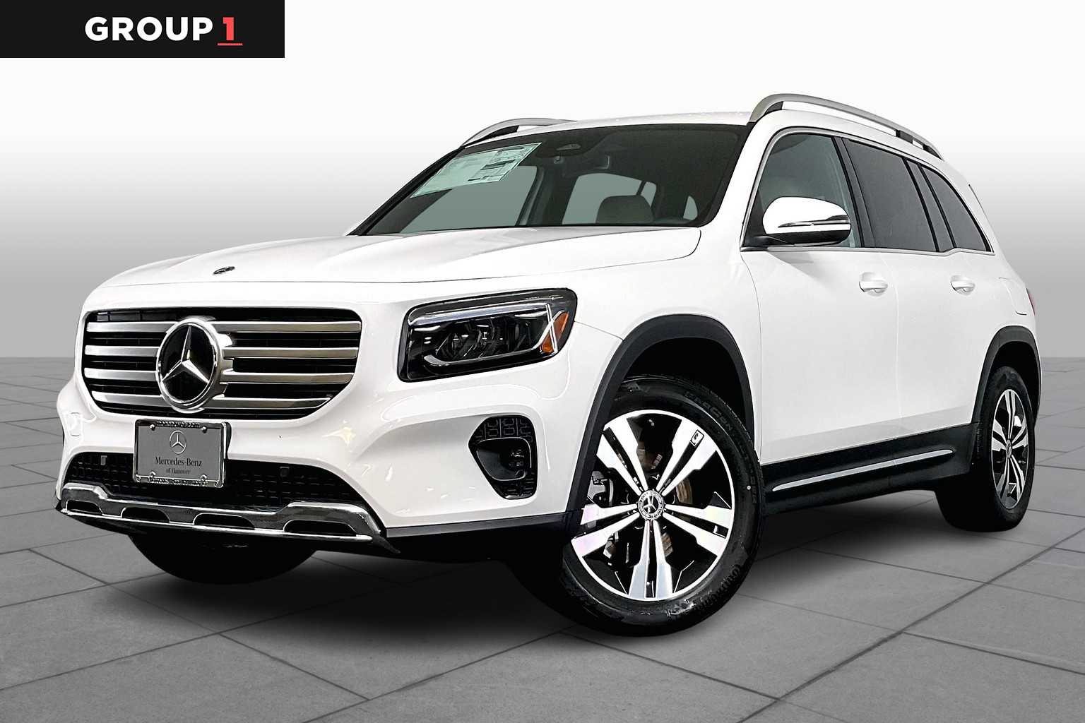 2025 Mercedes-Benz GLB Base's photo